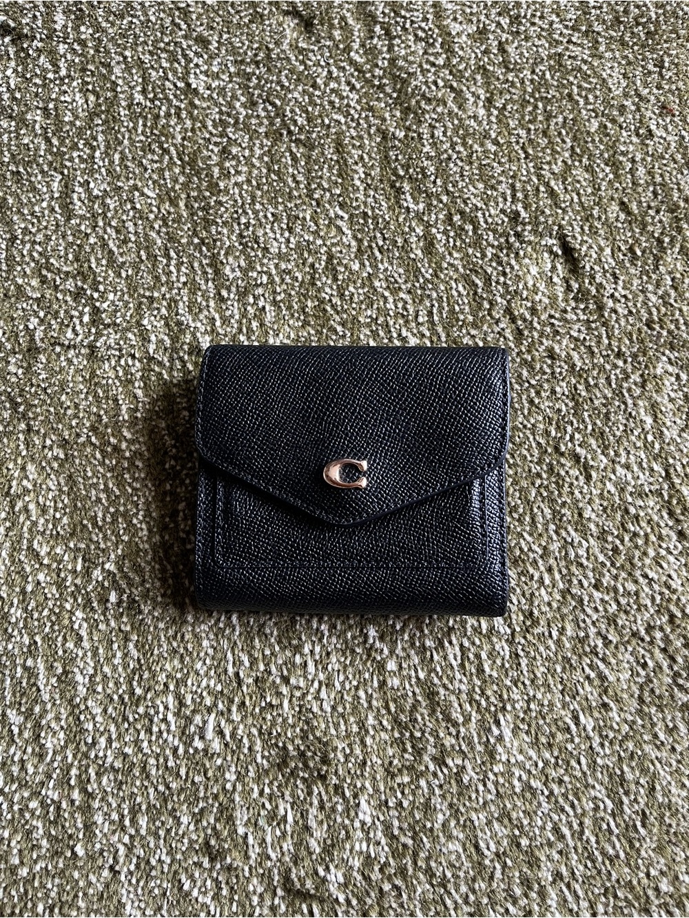 Coach Black Textured Leather Small Wallet with Gold 'C' Accent
